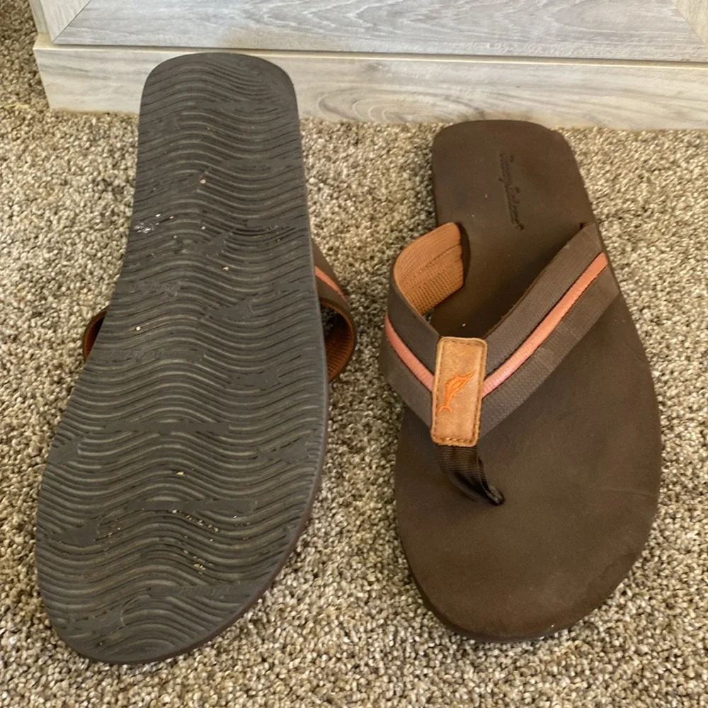 Tommy Bahama Flip Flops